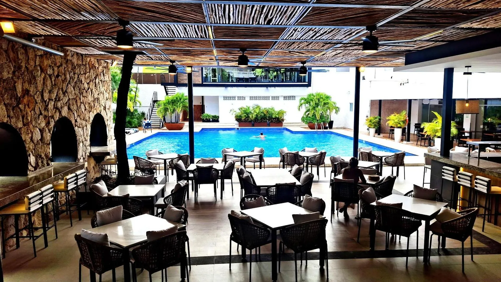 Cancun Bay All Inclusive Hotel 4*,